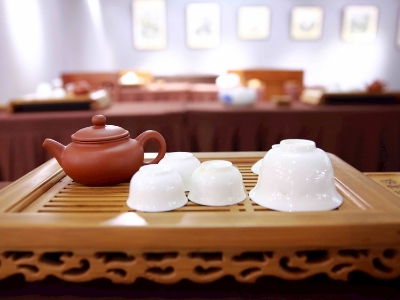 千萬(wàn)別做兼職茶藝師，女人學(xué)茶藝好嗎？