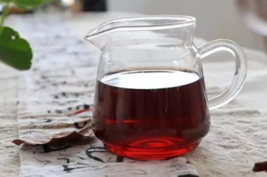 黑茶調(diào)理婦科病，女人喝黑茶好處太多了！