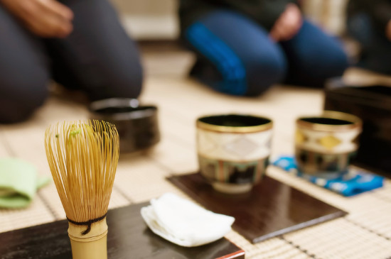 女人喝茶要行扣茶禮嗎，叩茶禮女士能用嗎？