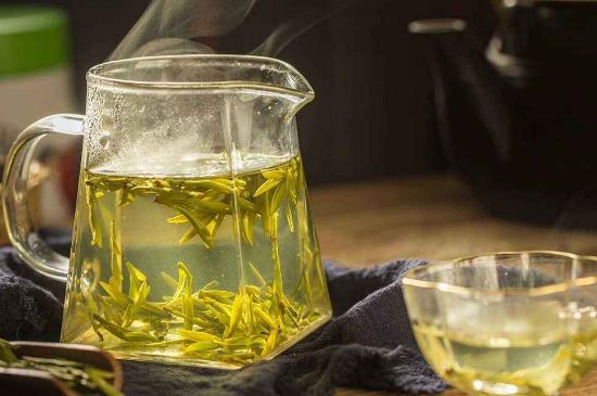 蜂蜜泡茶葉的副作用，蜂蜜泡茶葉有什么禁忌