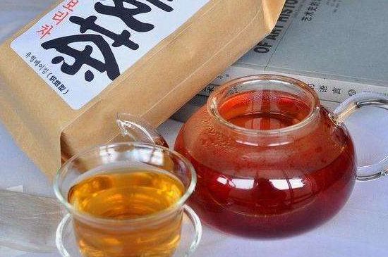 飯店喝的聞起很香的茶，餐館里的蕎麥茶還是大麥茶？