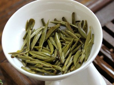 白毫銀針?lè)艓啄曜詈?，白毫銀針什么年份最好？