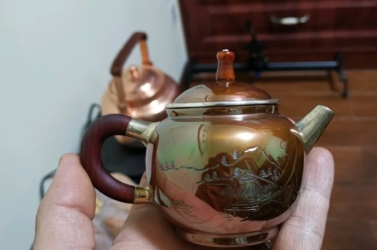 常見的七大材質(zhì)的茶具優(yōu)缺點，用什么材質(zhì)的茶具泡茶最好？