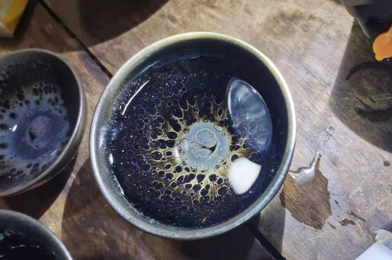 怎么鑒別建盞化學釉，真假建盞的對比與辨別