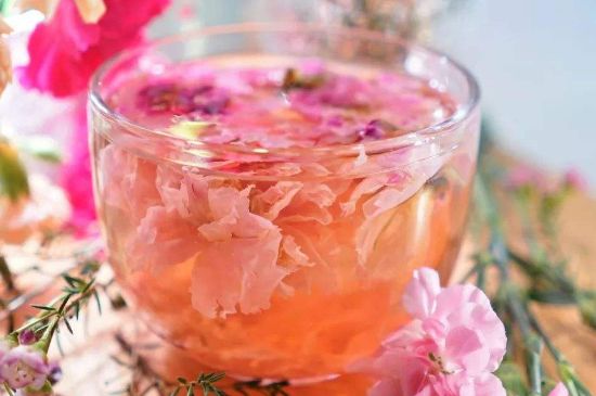 玫瑰花的最佳搭配，喝玫瑰花茶搭配什么喝好？