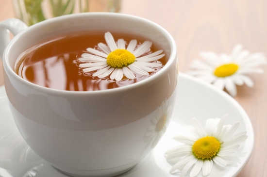 經(jīng)常菊花泡水好嗎，喝菊花茶有什么好處？