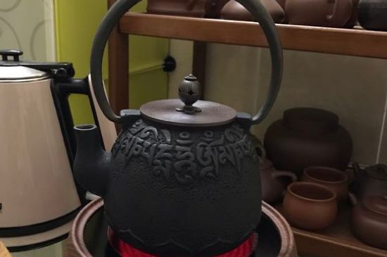 鐵壺生銹燒的水有害嗎，鐵壺內壁生銹怎么辦