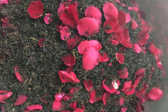 玫瑰花泡水喝的9大禁忌，喝玫瑰花茶有什么禁忌