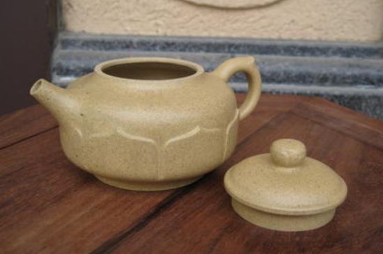本山綠泥怎么分辨真假，真正的本山綠泥紫砂壺怎么鑒別？