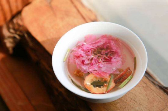 玫瑰花的最佳搭配，喝玫瑰花茶搭配什么喝好？