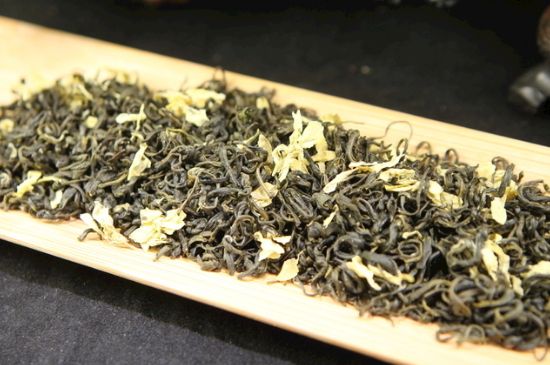 炒花飄雪是什么茶，花茶炒花是什么意思