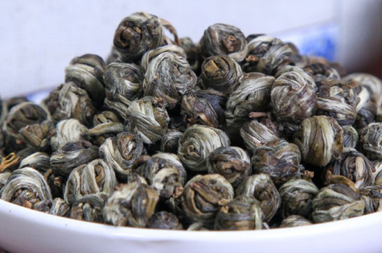 茉莉龍珠一次泡幾顆，茉莉龍珠一一杯放幾顆