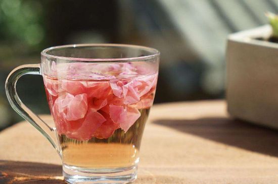 玫瑰花茶和什么搭配好，玫瑰花茶的搭配大全！