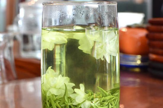 炒花飄雪是什么茶，花茶炒花是什么意思