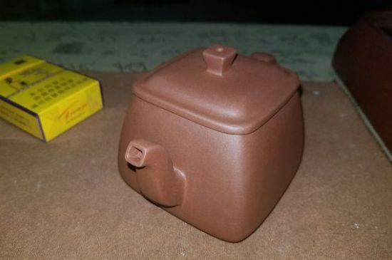 手工紫砂壺和模具壺有什么區(qū)別，快速鑒別手工壺模具壺