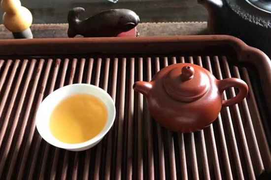 正山小種適合女人喝嗎，女人經(jīng)常喝正山小種茶好嗎