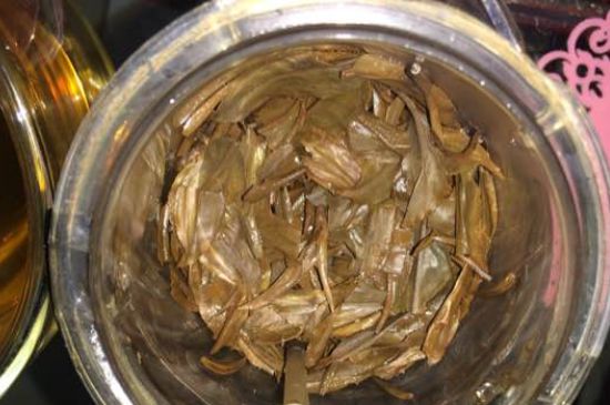 金駿眉有幾個(gè)品種分哪幾個(gè)級(jí)別？按茶樹劃分5個(gè)等級(jí)！