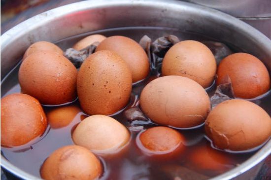 龍井茶放二年了能喝嗎，過(guò)期龍井茶的妙用！