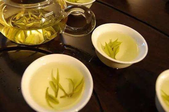 黃茶不適合哪些人喝，黃茶的功效與作用禁忌