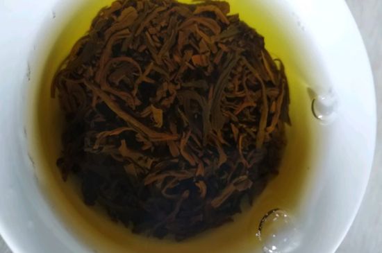 正山小種很細(xì)還很黑亮，正山小種越細(xì)越好嗎