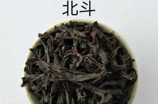 大紅袍四大品種有哪些，大紅袍的種類和著名品種特點(diǎn)介紹