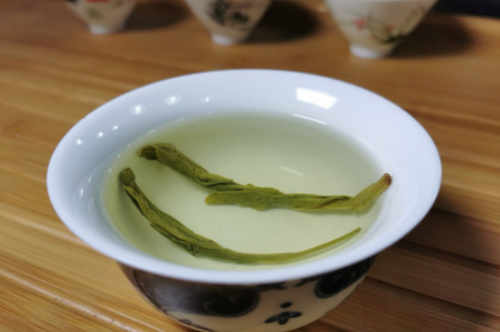 什么綠茶茶葉唇齒留香，哪個(gè)品種綠茶香氣好？