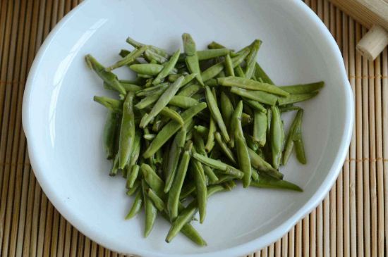 雀舌和竹葉青的區(qū)別，雀舌對比竹葉青圖片