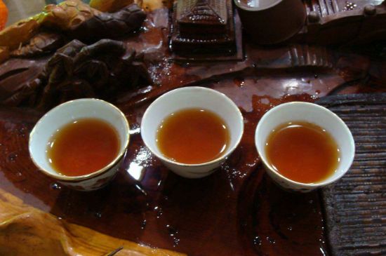 大紅袍四大品種有哪些，大紅袍的種類和著名品種特點(diǎn)介紹