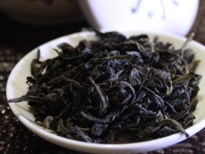 大紅袍好還是白茶好，福鼎白茶和大紅袍哪個貴？